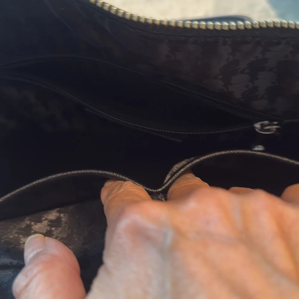 Karl Lagerfeld Shoulder Bag - Picture 10 of 11